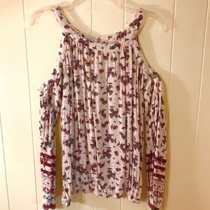 Women’s cold shoulder blouse, ruffle sleeves